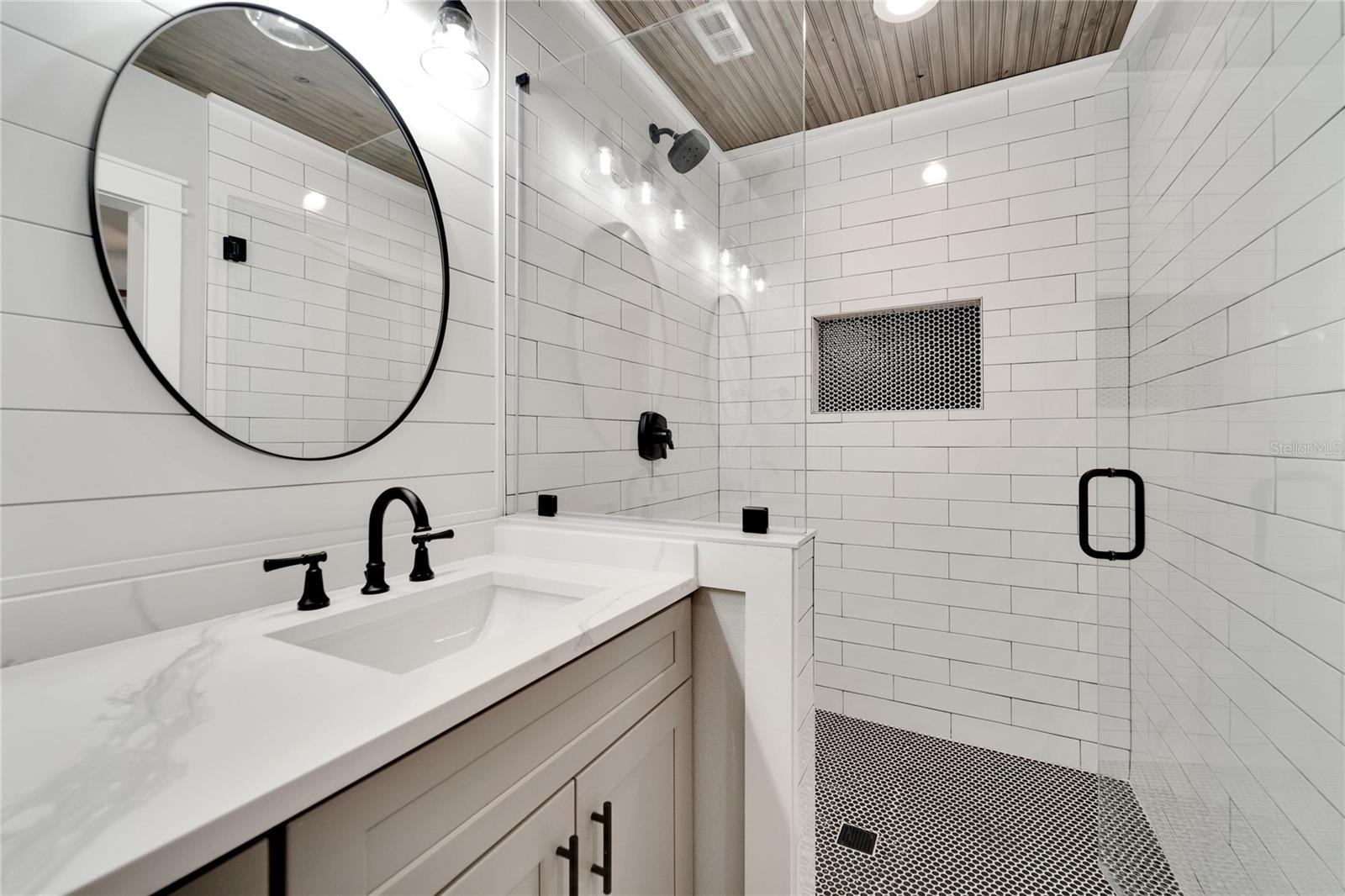 GLENWOOD ESTATES ADD - Residential Lease