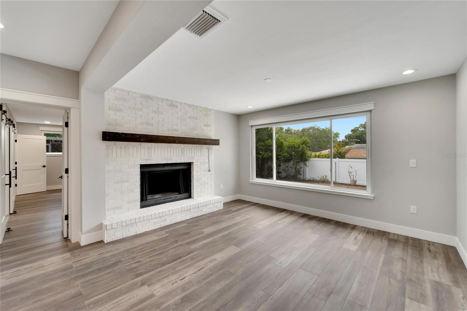 GLENWOOD ESTATES ADD - Residential Lease