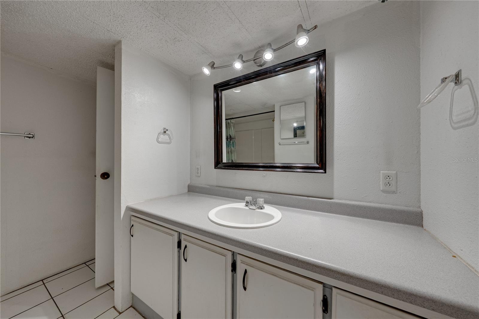 COOPER TERRACE - Residential