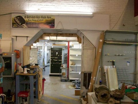 Tiny photo for 124 Bushnell Plz, Bushnell, FL 33513 (MLS # G5021808)