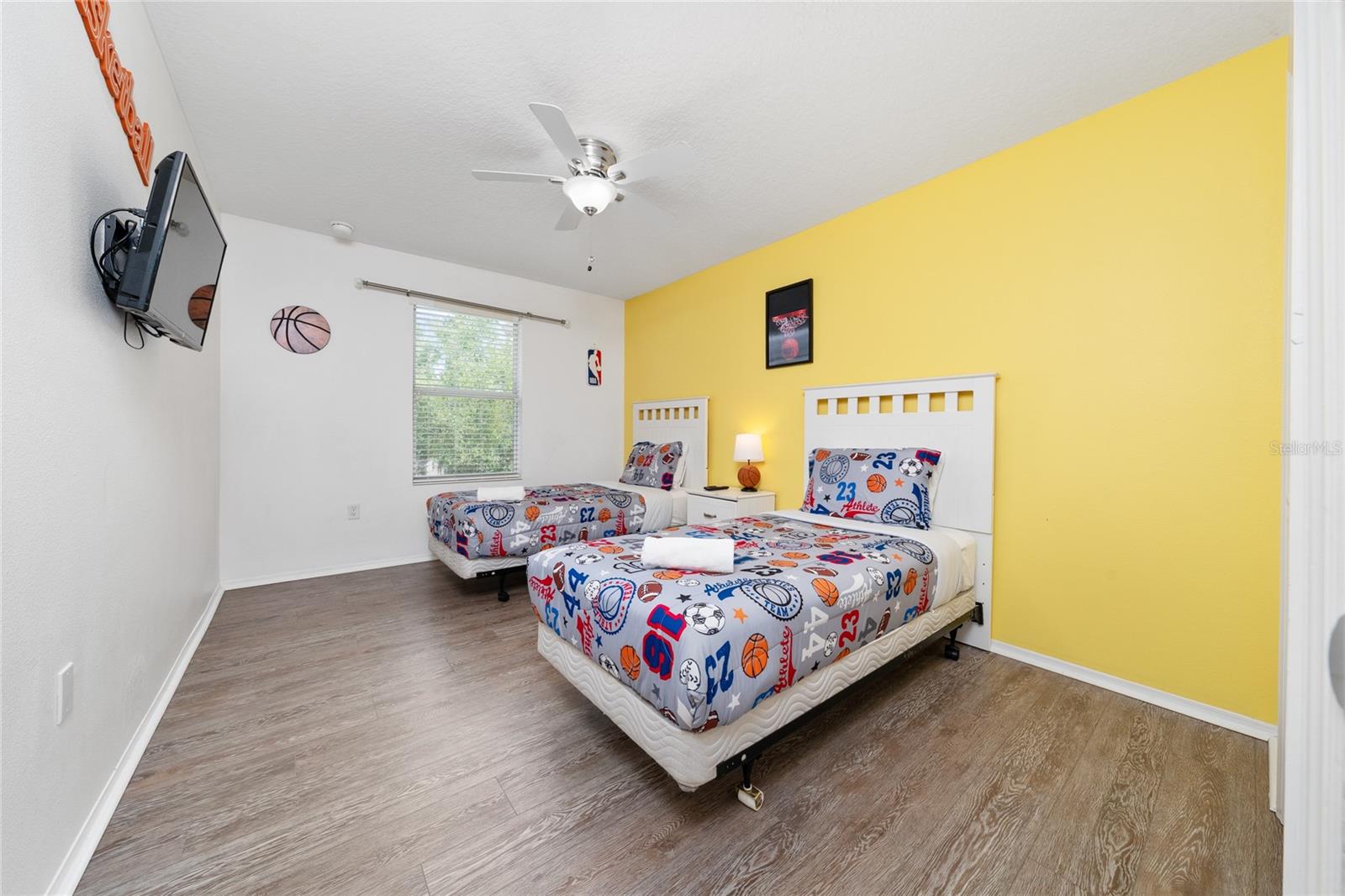 CRYSTAL COVE RESORT - Residential