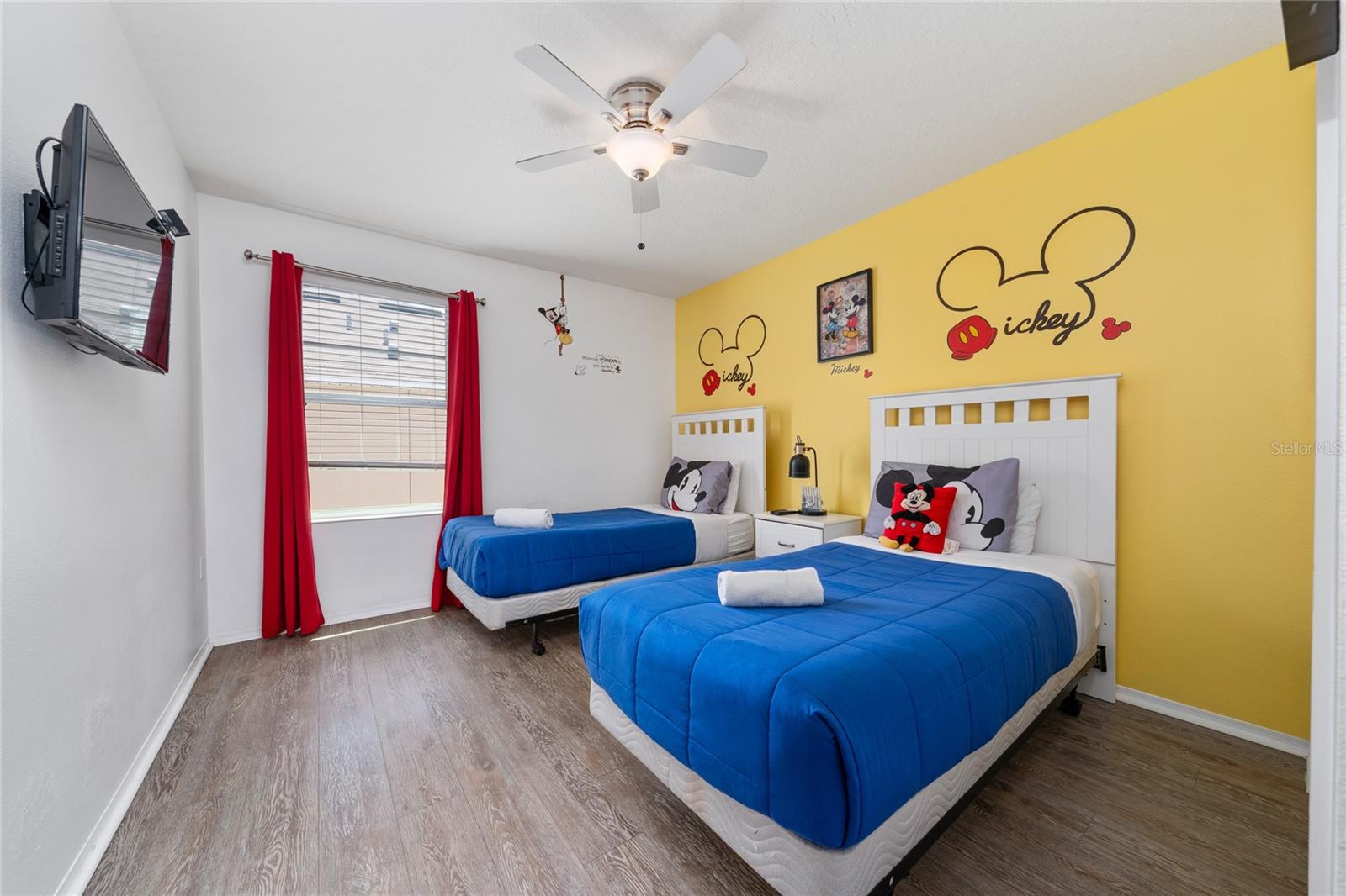 CRYSTAL COVE RESORT - Residential