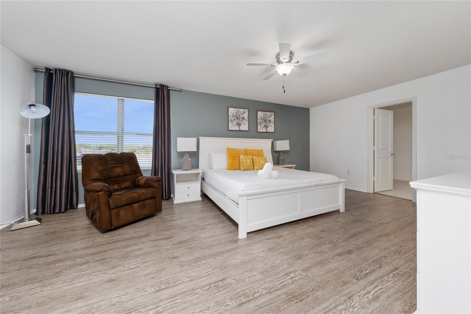 CRYSTAL COVE RESORT - Residential