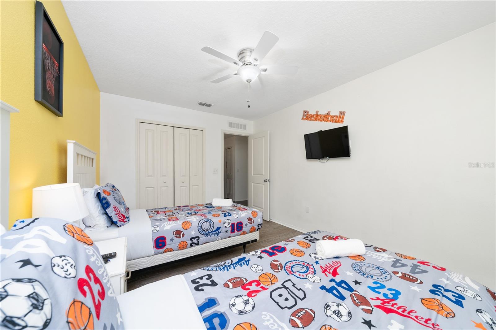 CRYSTAL COVE RESORT - Residential