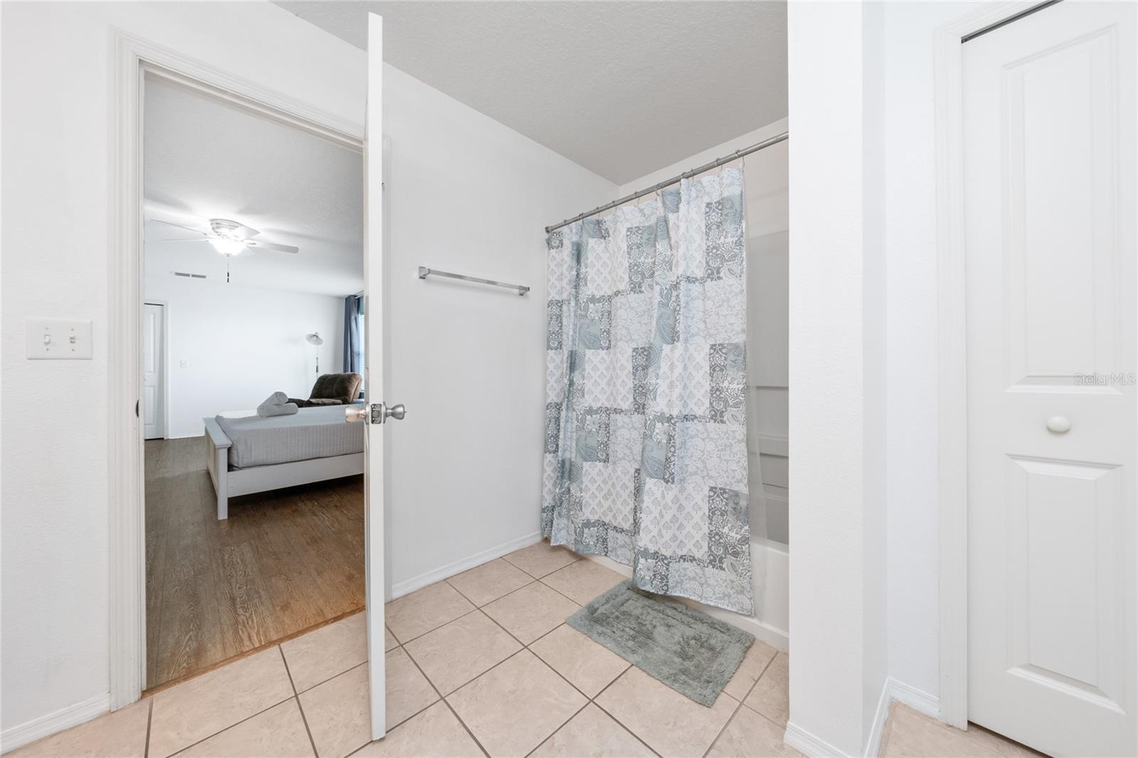 CRYSTAL COVE RESORT - Residential