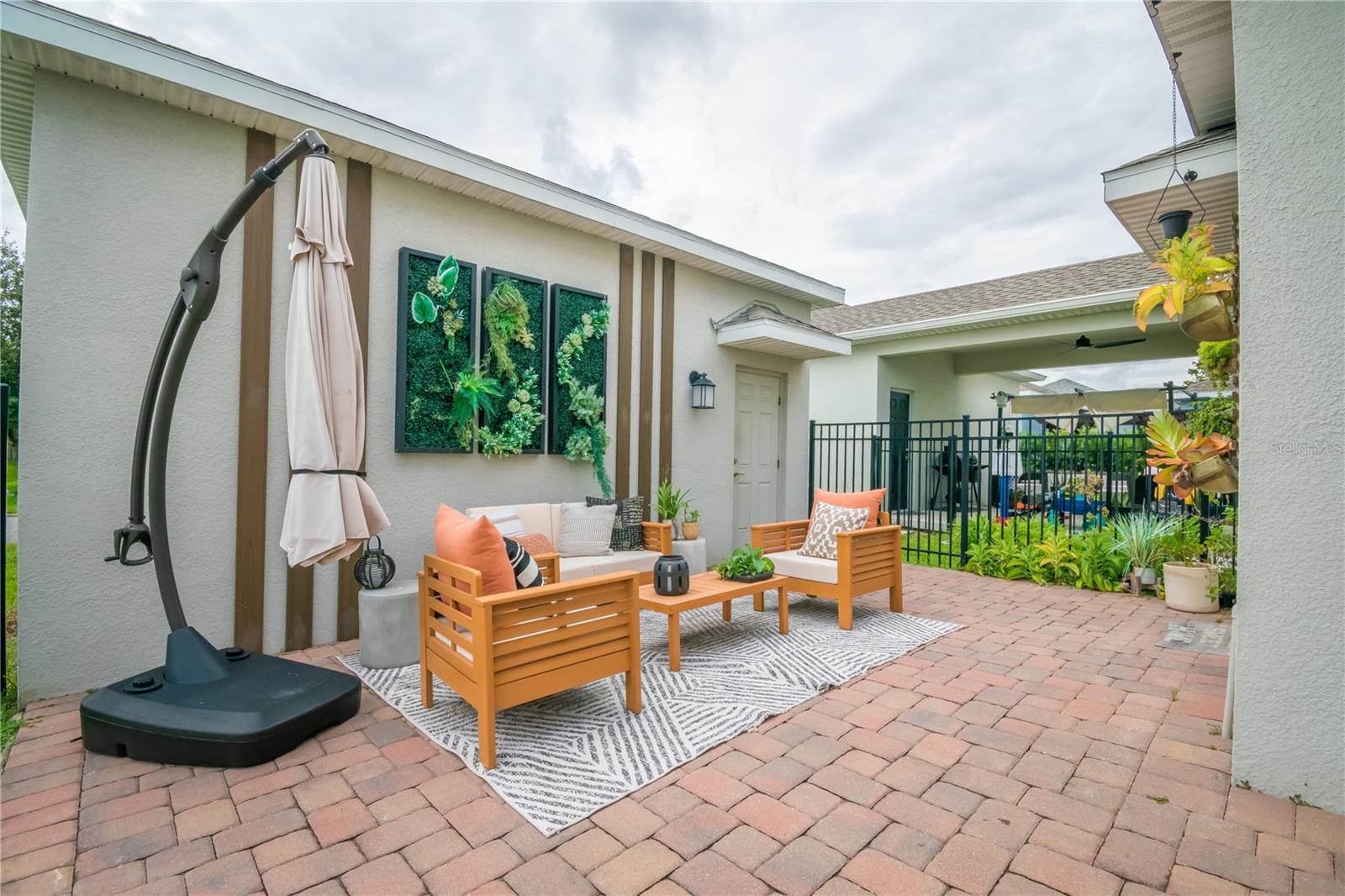 STOREY PK-PH 4 - Residential