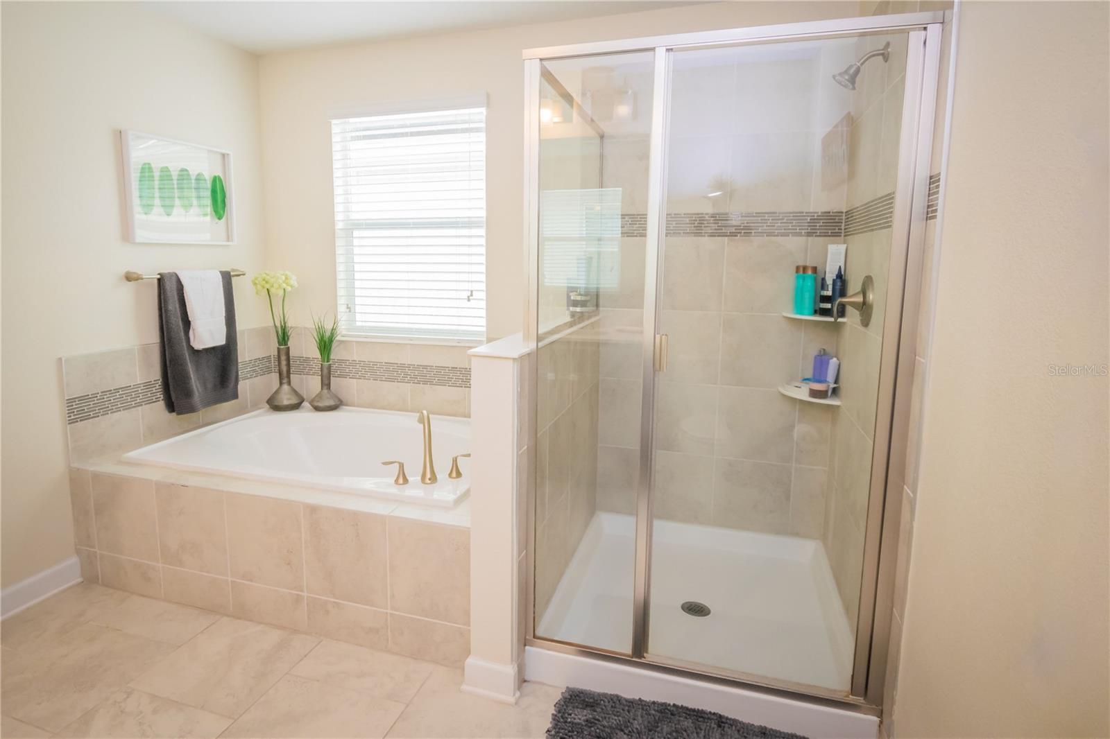 STOREY PK-PH 4 - Residential