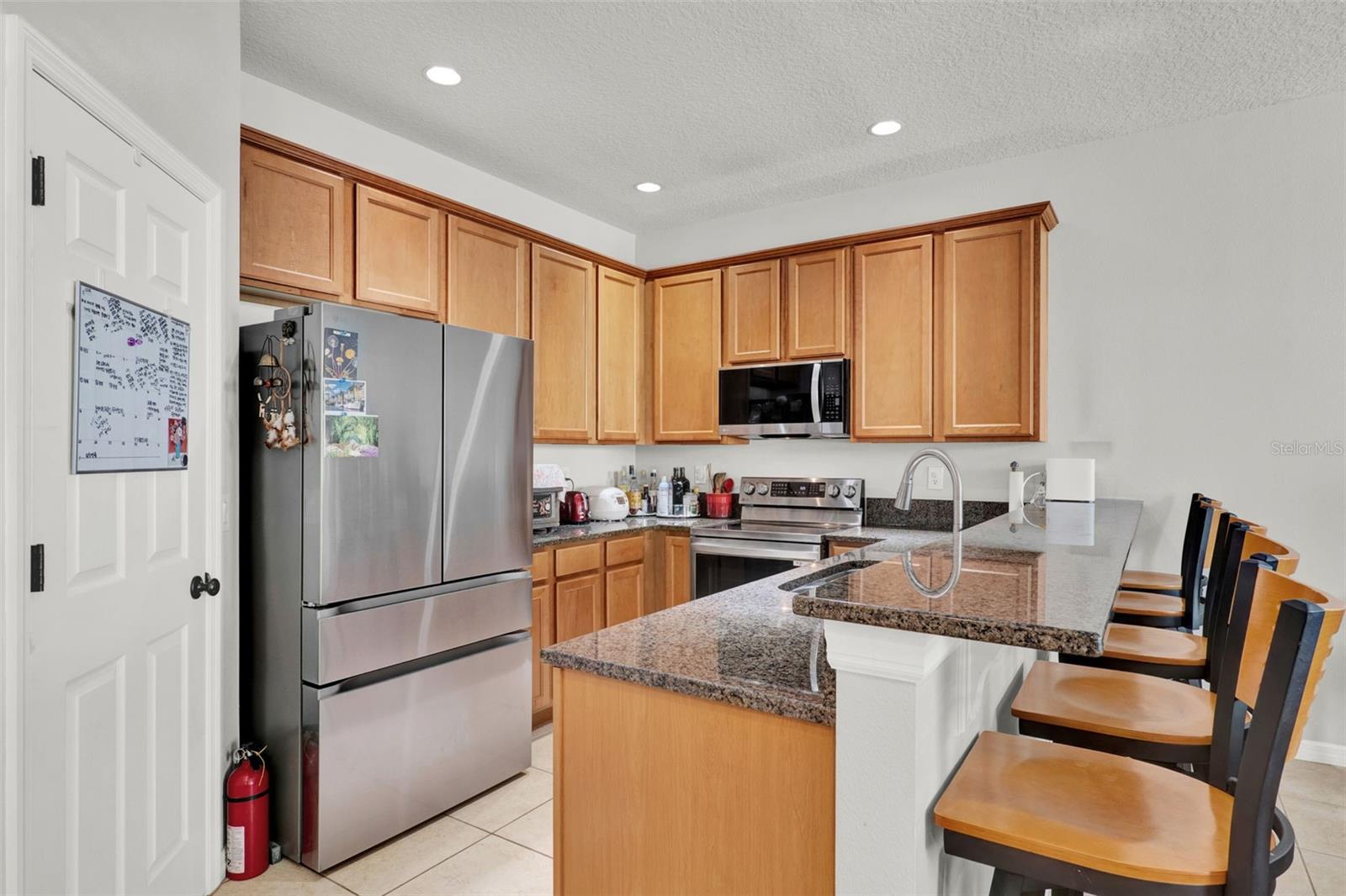 811 FEATHERSTONE LANE