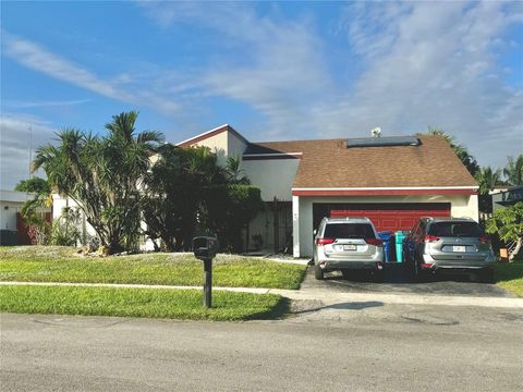 A home in LAUDERHILL