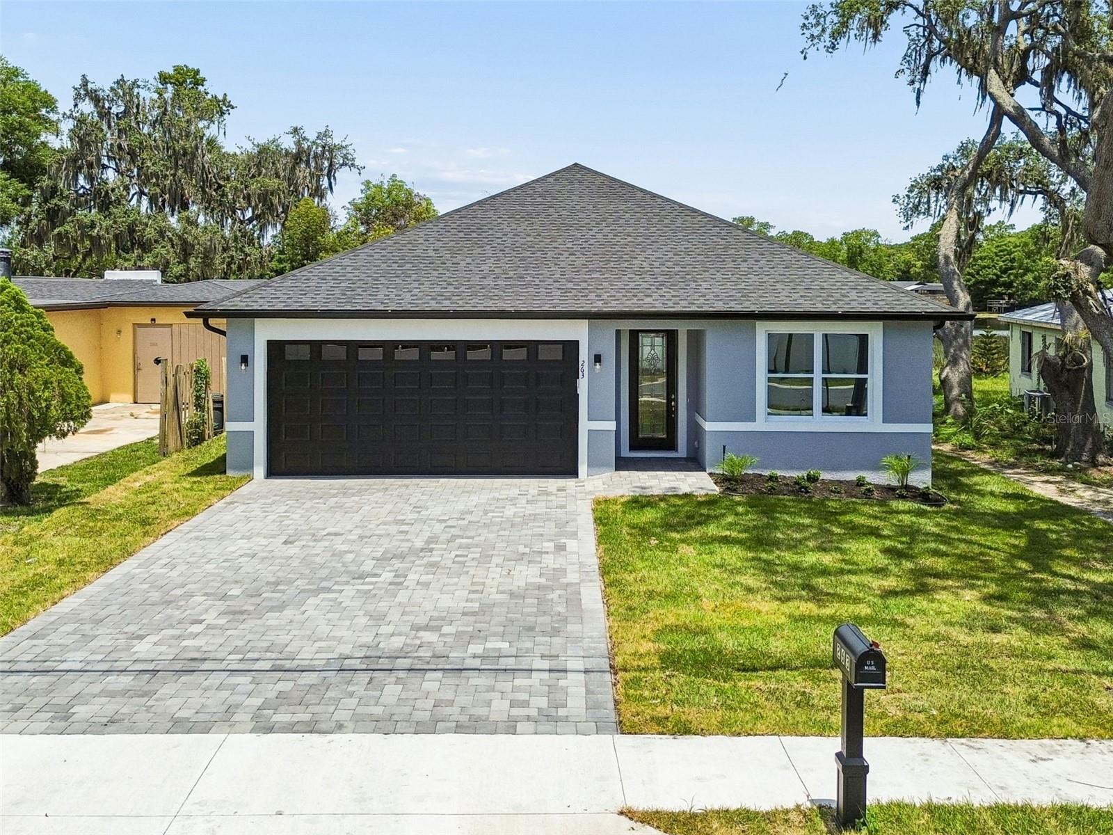 263 LAKE GRIFFIN CIRCLE