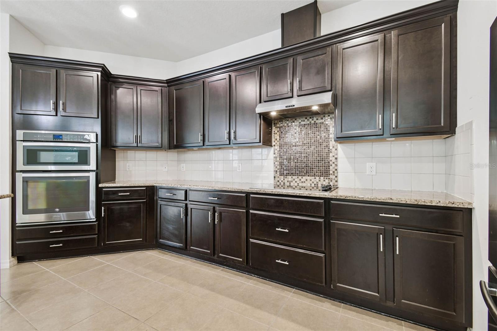 VILLAGES/TRINITY LAKES - Residential Lease