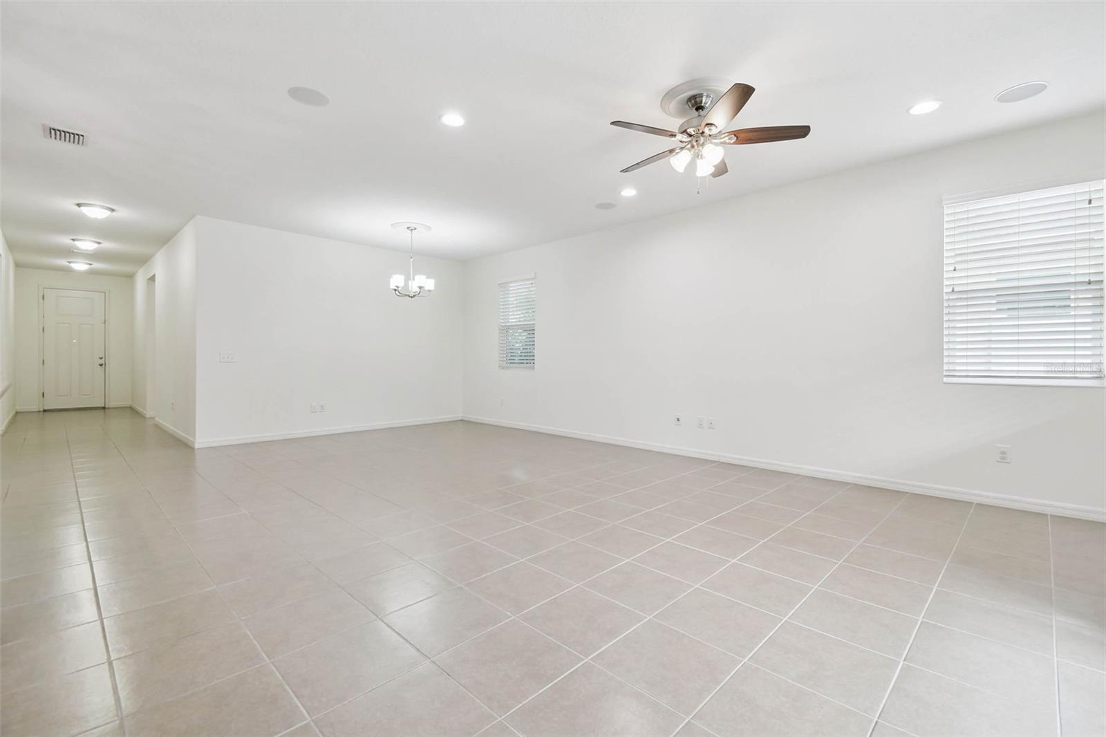 VILLAGES/TRINITY LAKES - Residential Lease