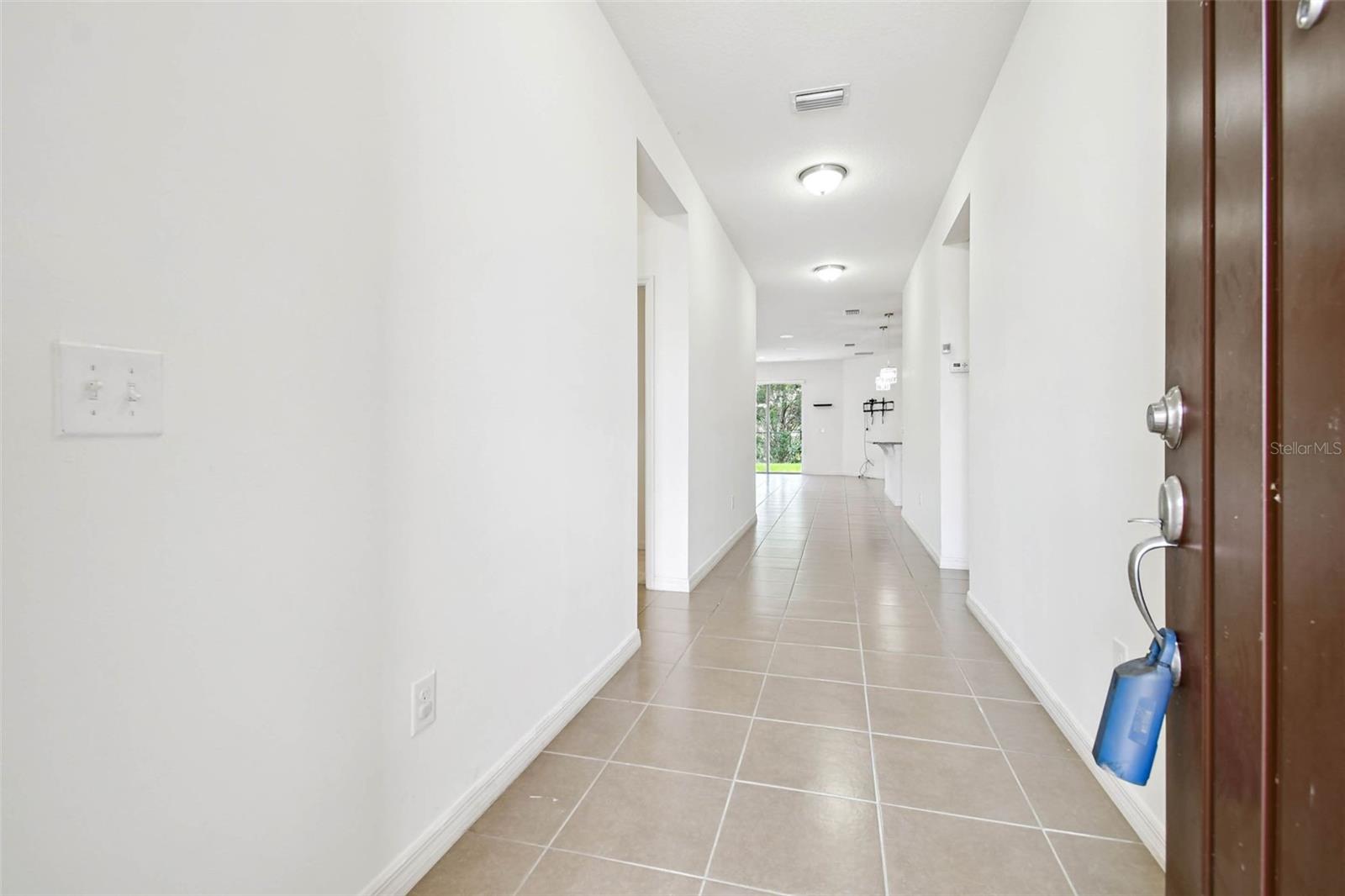 VILLAGES/TRINITY LAKES - Residential Lease
