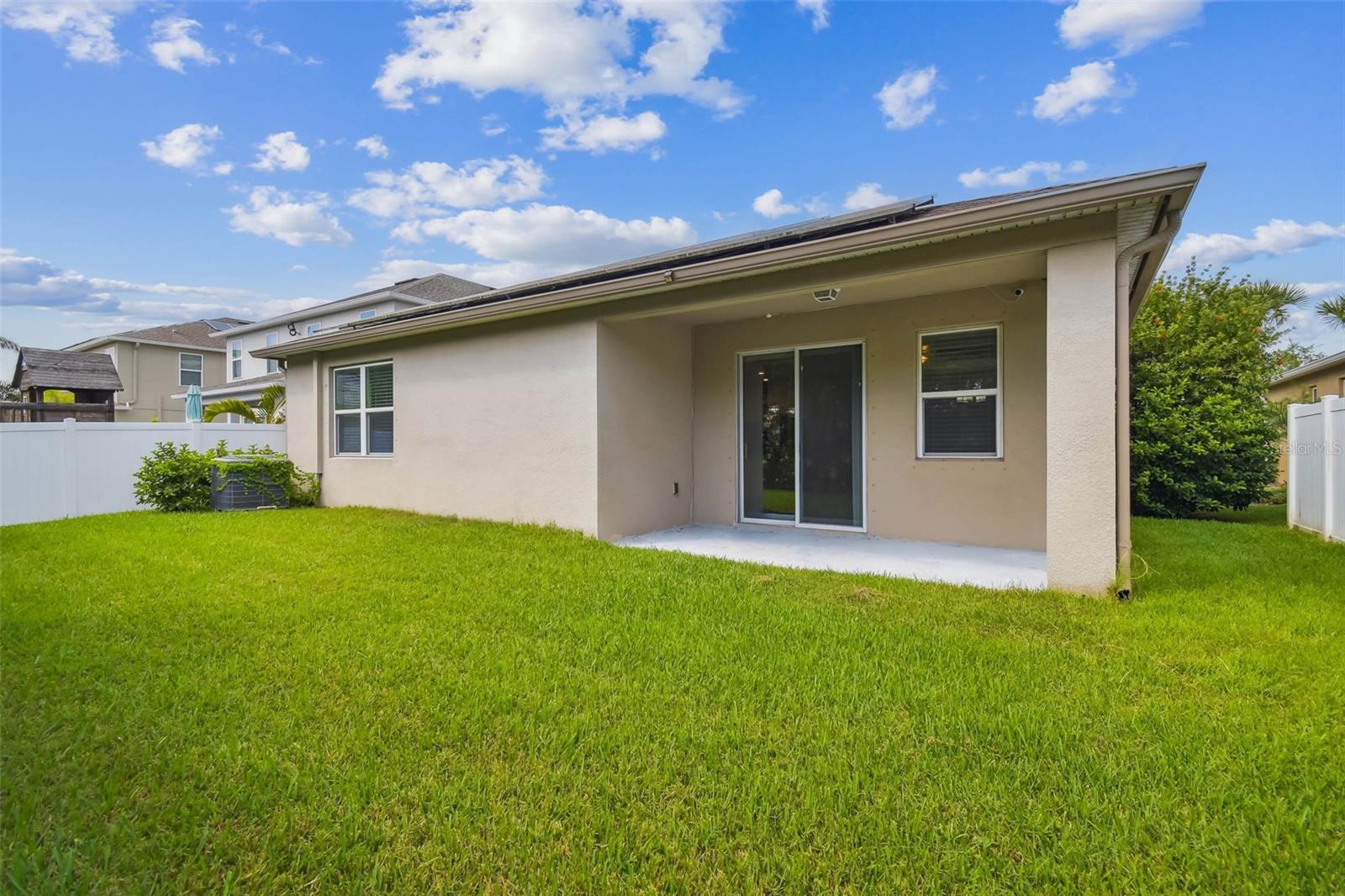 VILLAGES/TRINITY LAKES - Residential Lease