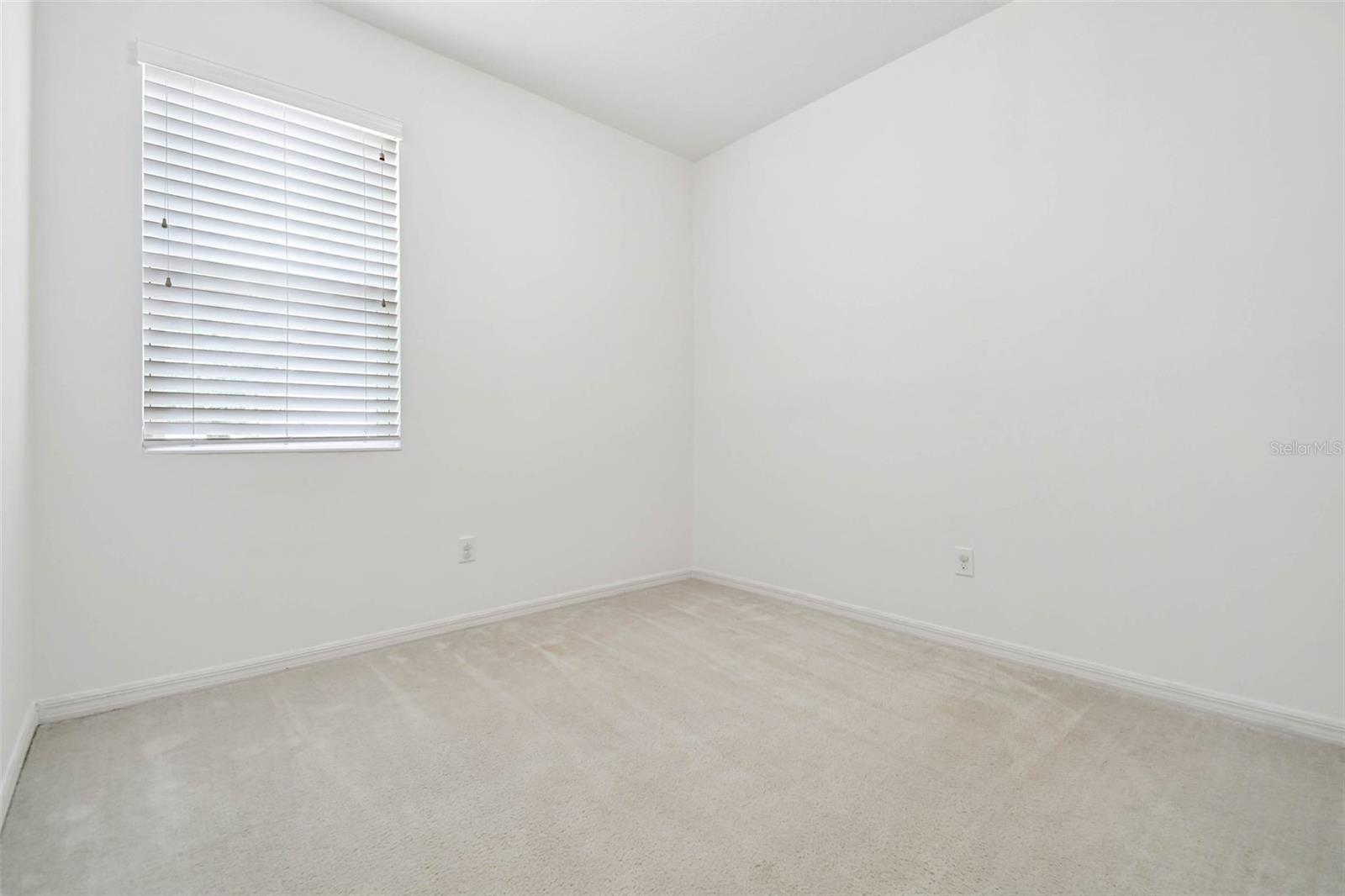 VILLAGES/TRINITY LAKES - Residential Lease