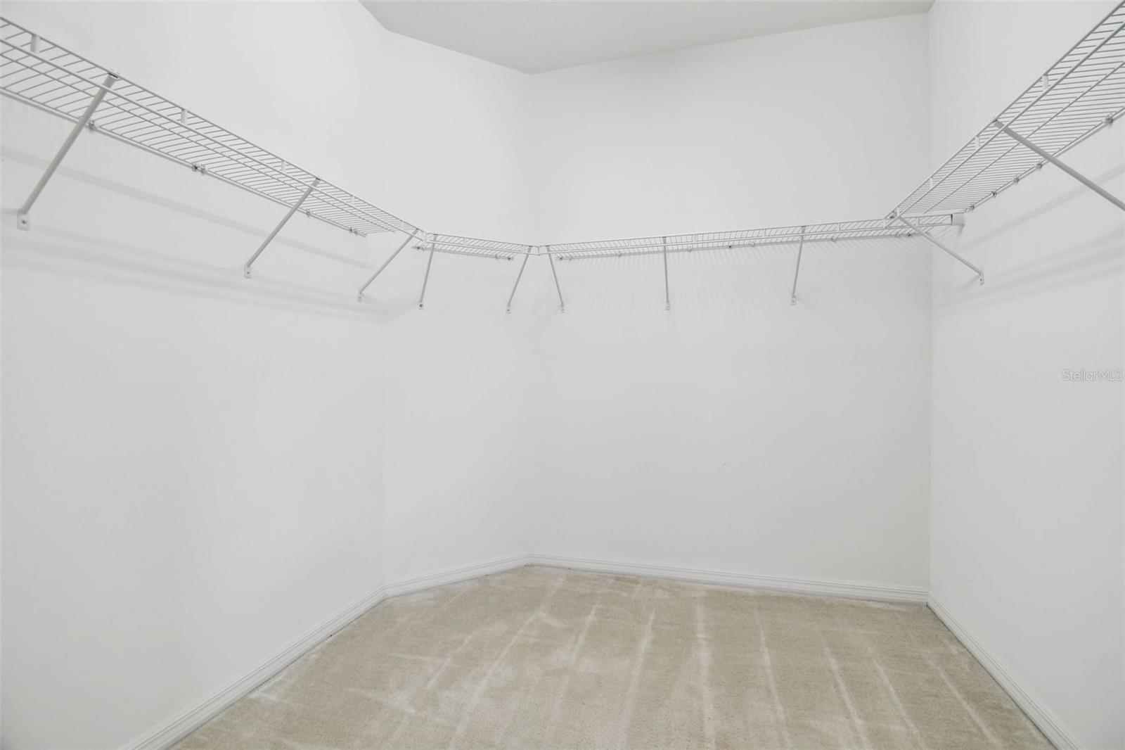 VILLAGES/TRINITY LAKES - Residential Lease