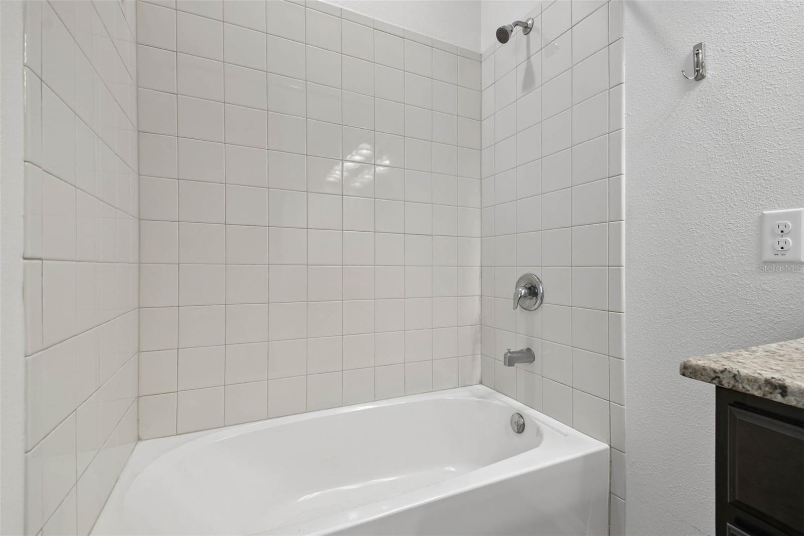 VILLAGES/TRINITY LAKES - Residential Lease