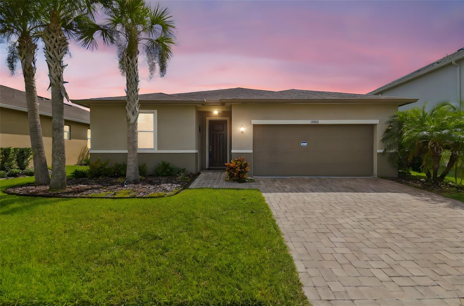 VILLAGES/TRINITY LAKES - Residential Lease