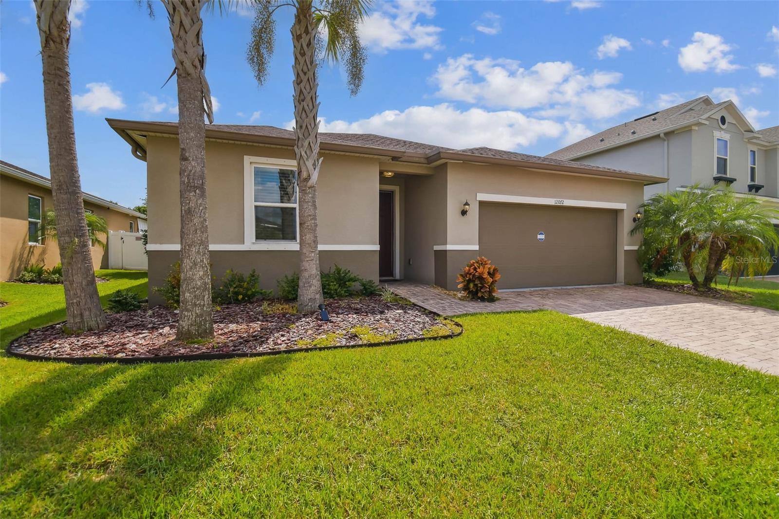 VILLAGES/TRINITY LAKES - Residential Lease