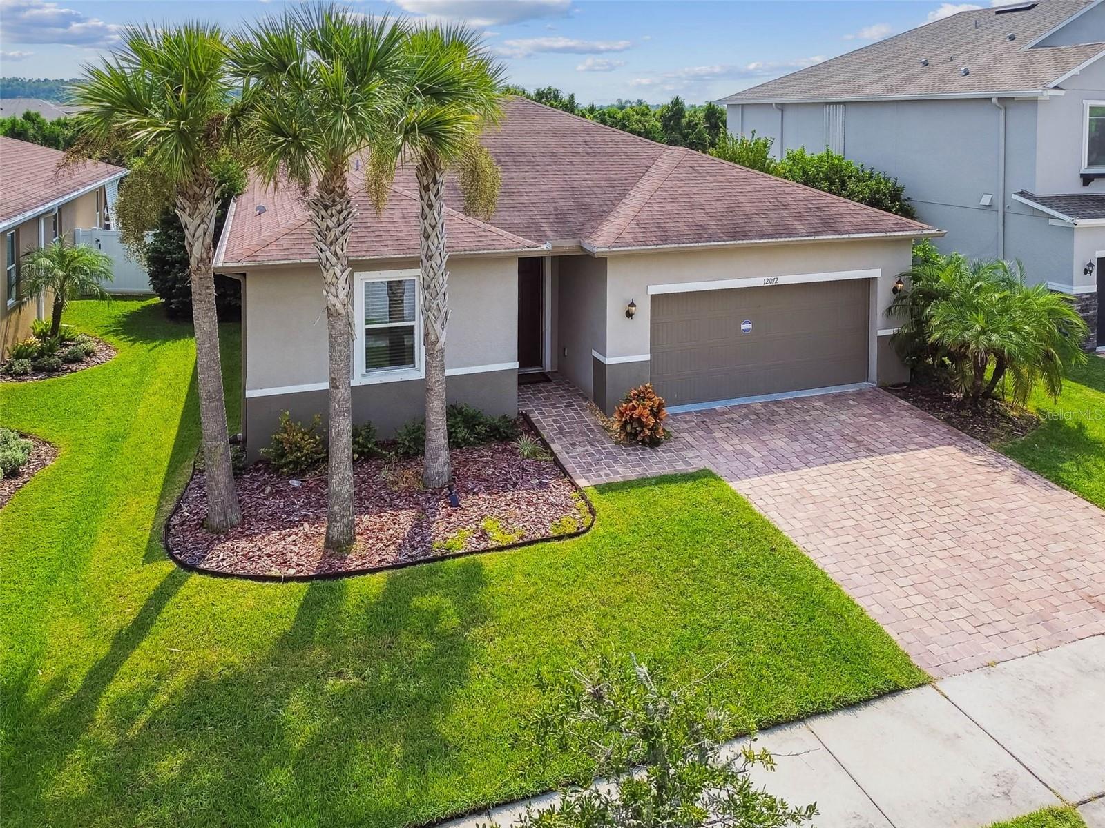 VILLAGES/TRINITY LAKES - Residential Lease
