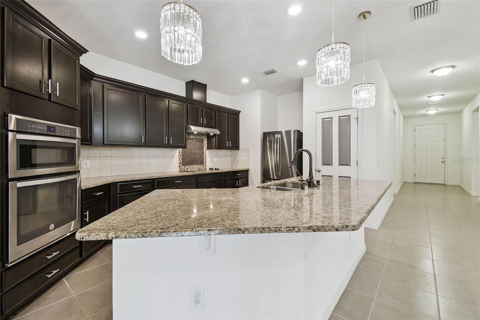 VILLAGES/TRINITY LAKES - Residential Lease