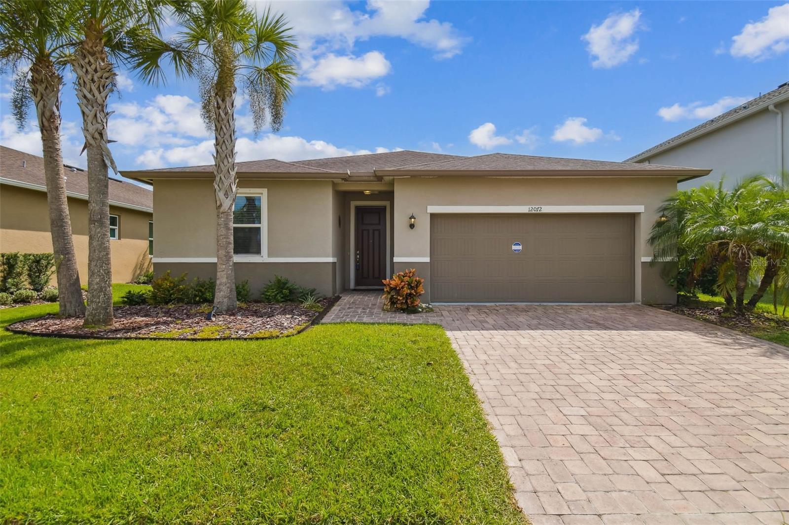 VILLAGES/TRINITY LAKES - Residential Lease
