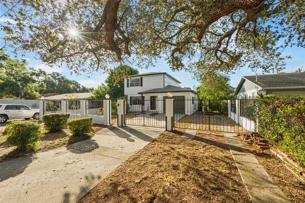 Photo of 4109 Temple Heights Road, Tampa, FL 33617 (MLS # TB8442503)