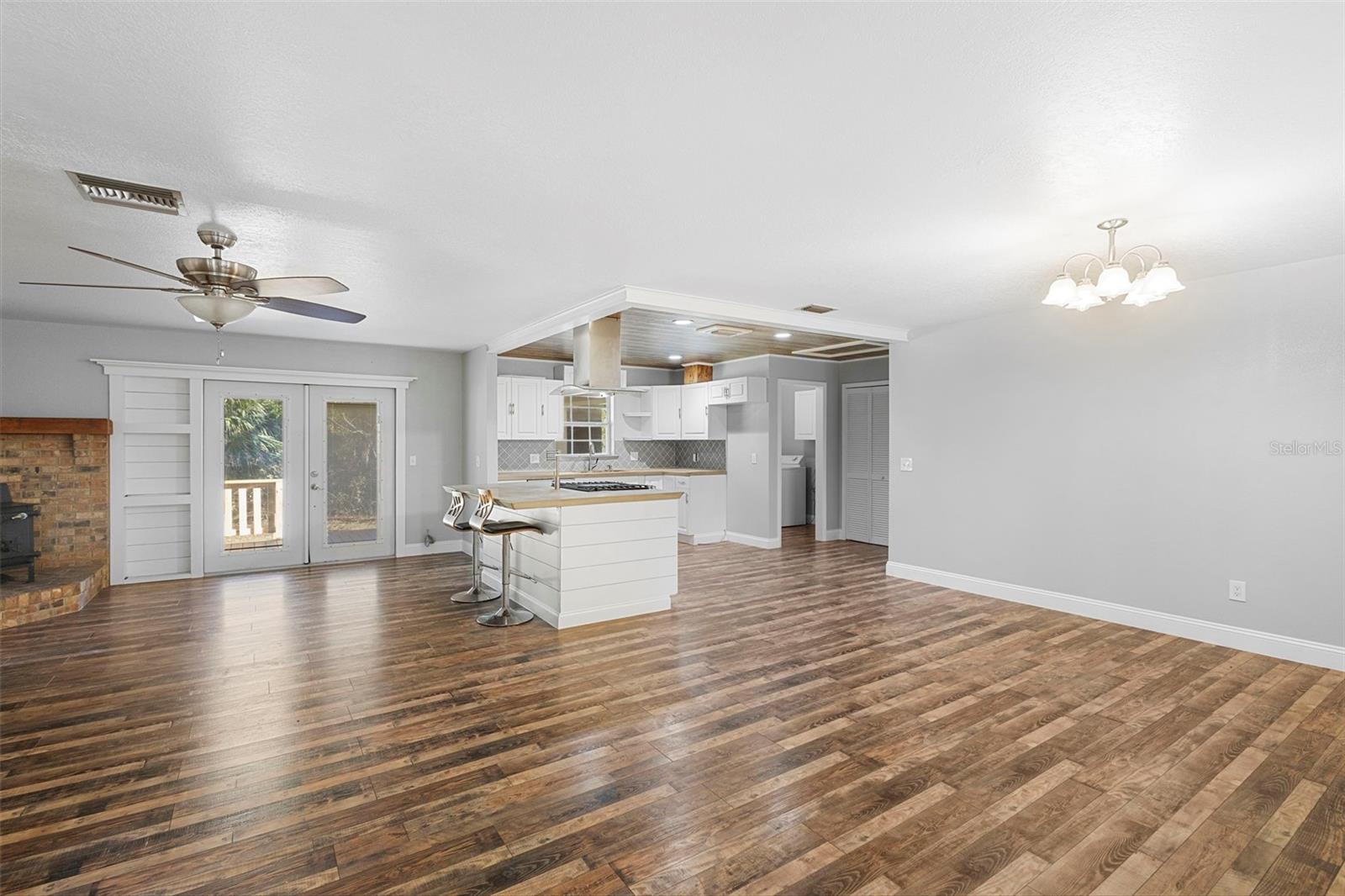 1427 - SEC 29 TWP 17S RNG 30E ALL OF - Residential