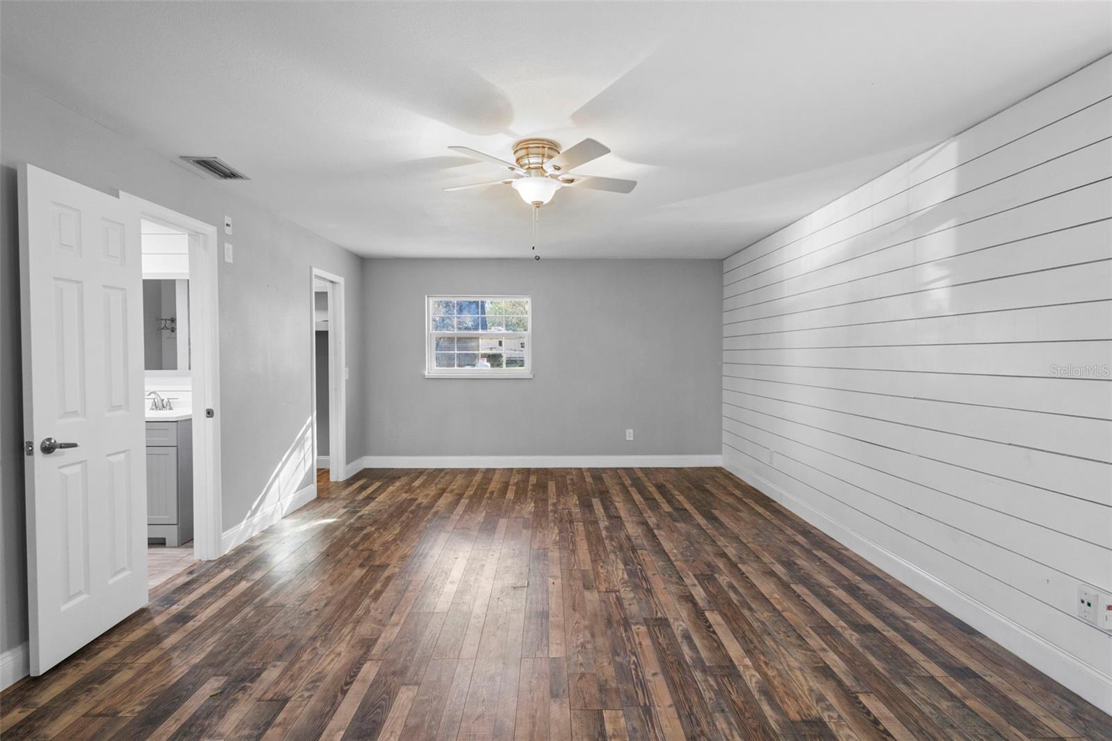 1427 - SEC 29 TWP 17S RNG 30E ALL OF - Residential