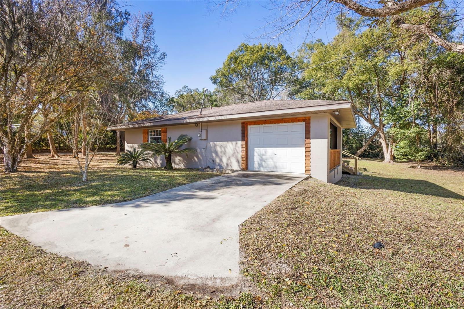 1427 - SEC 29 TWP 17S RNG 30E ALL OF - Residential