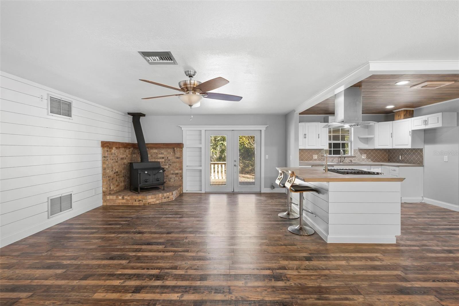 1427 - SEC 29 TWP 17S RNG 30E ALL OF - Residential