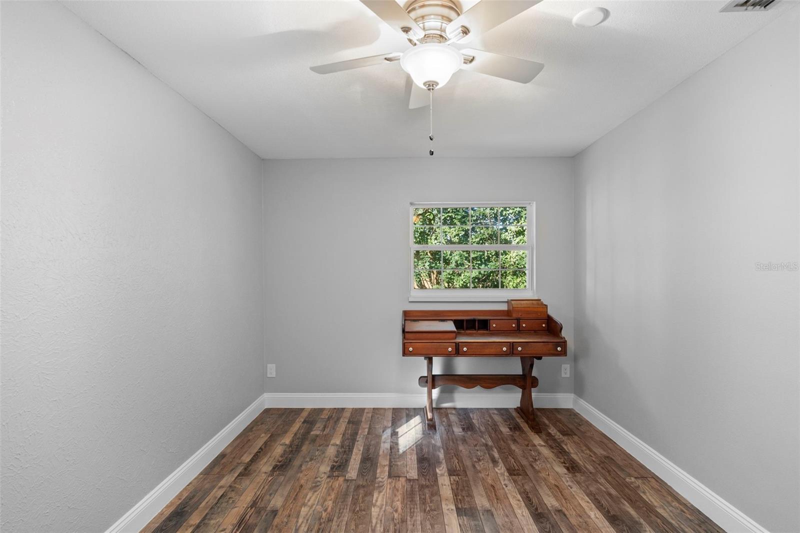 1427 - SEC 29 TWP 17S RNG 30E ALL OF - Residential