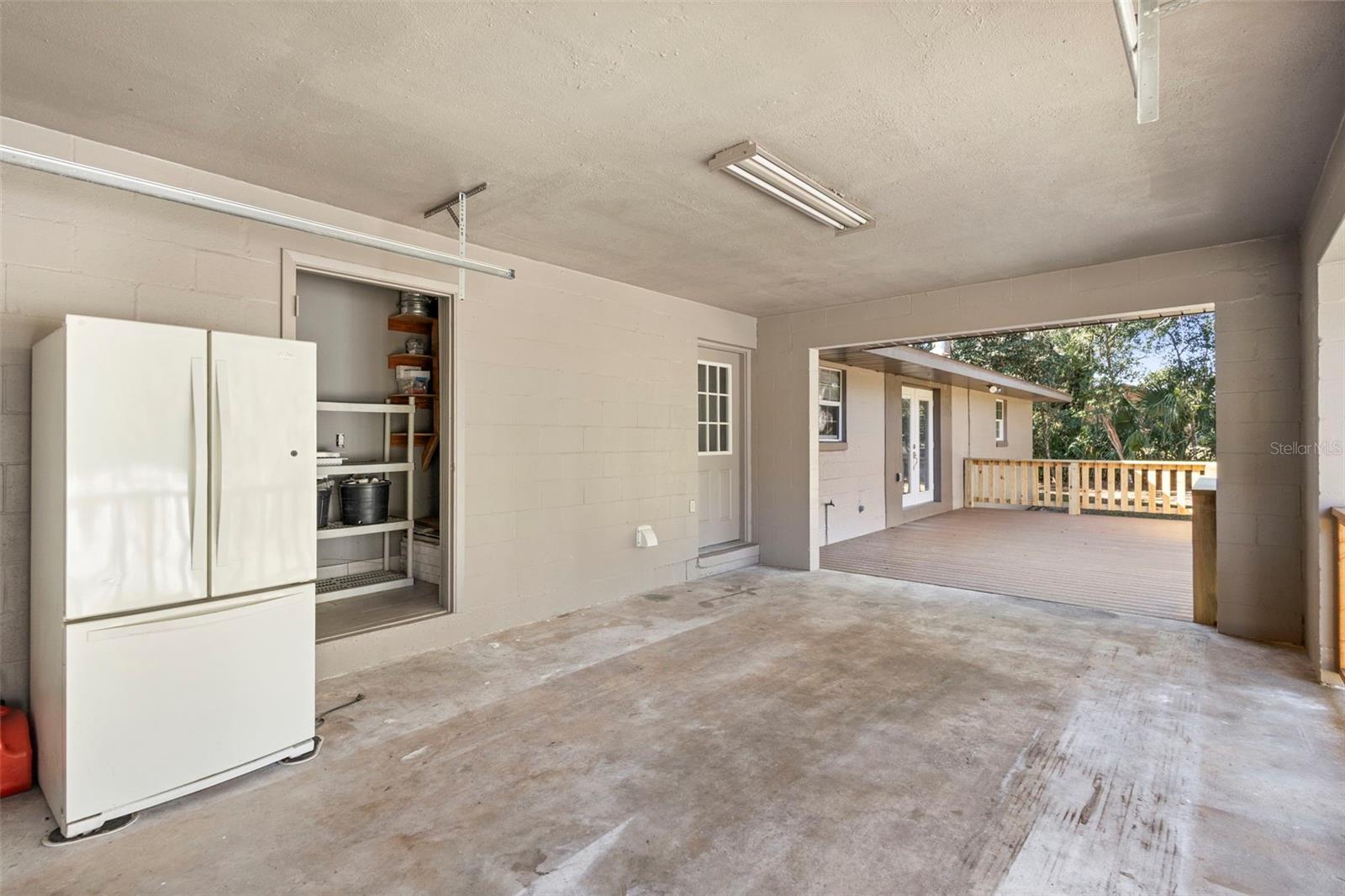 1427 - SEC 29 TWP 17S RNG 30E ALL OF - Residential