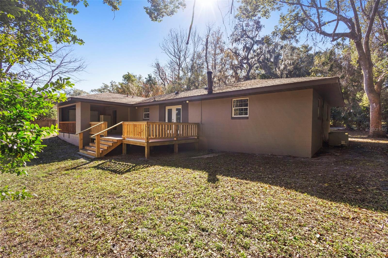 1427 - SEC 29 TWP 17S RNG 30E ALL OF - Residential