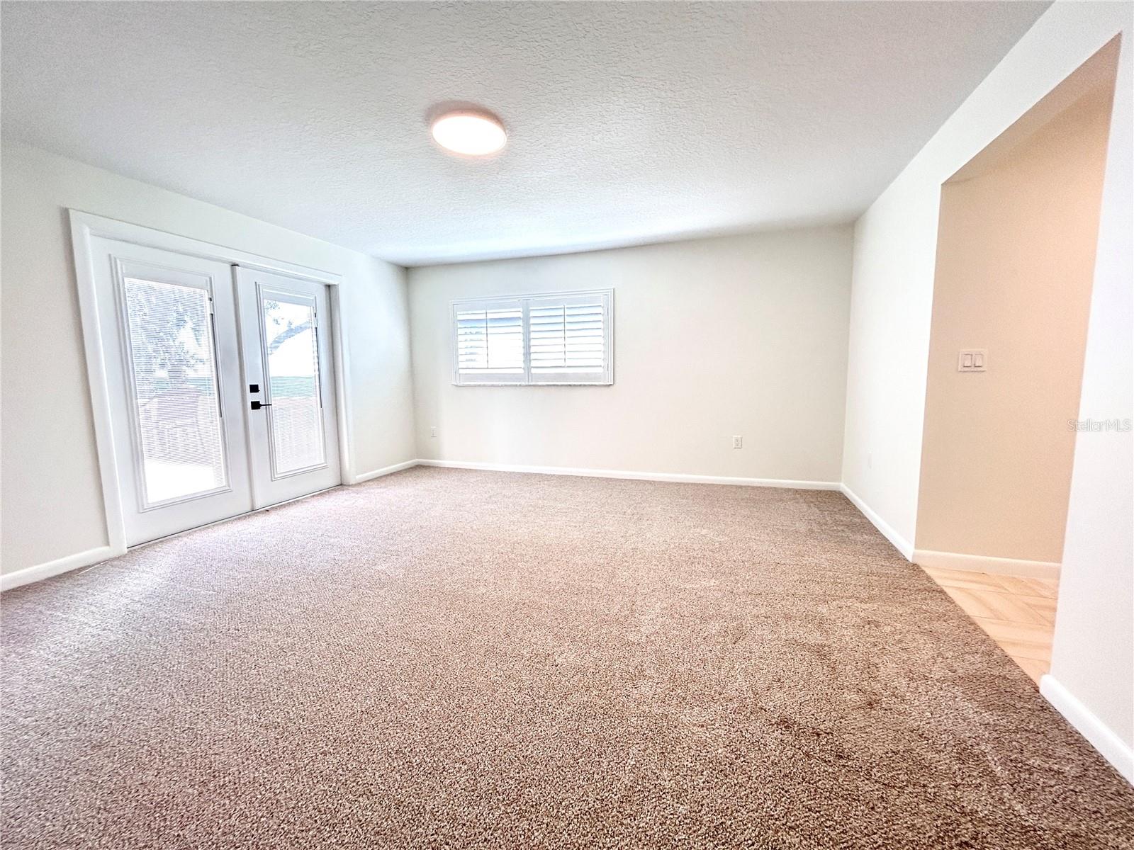 WALK/WATER LAKE ESTATES PH 3 UN 4 - Residential