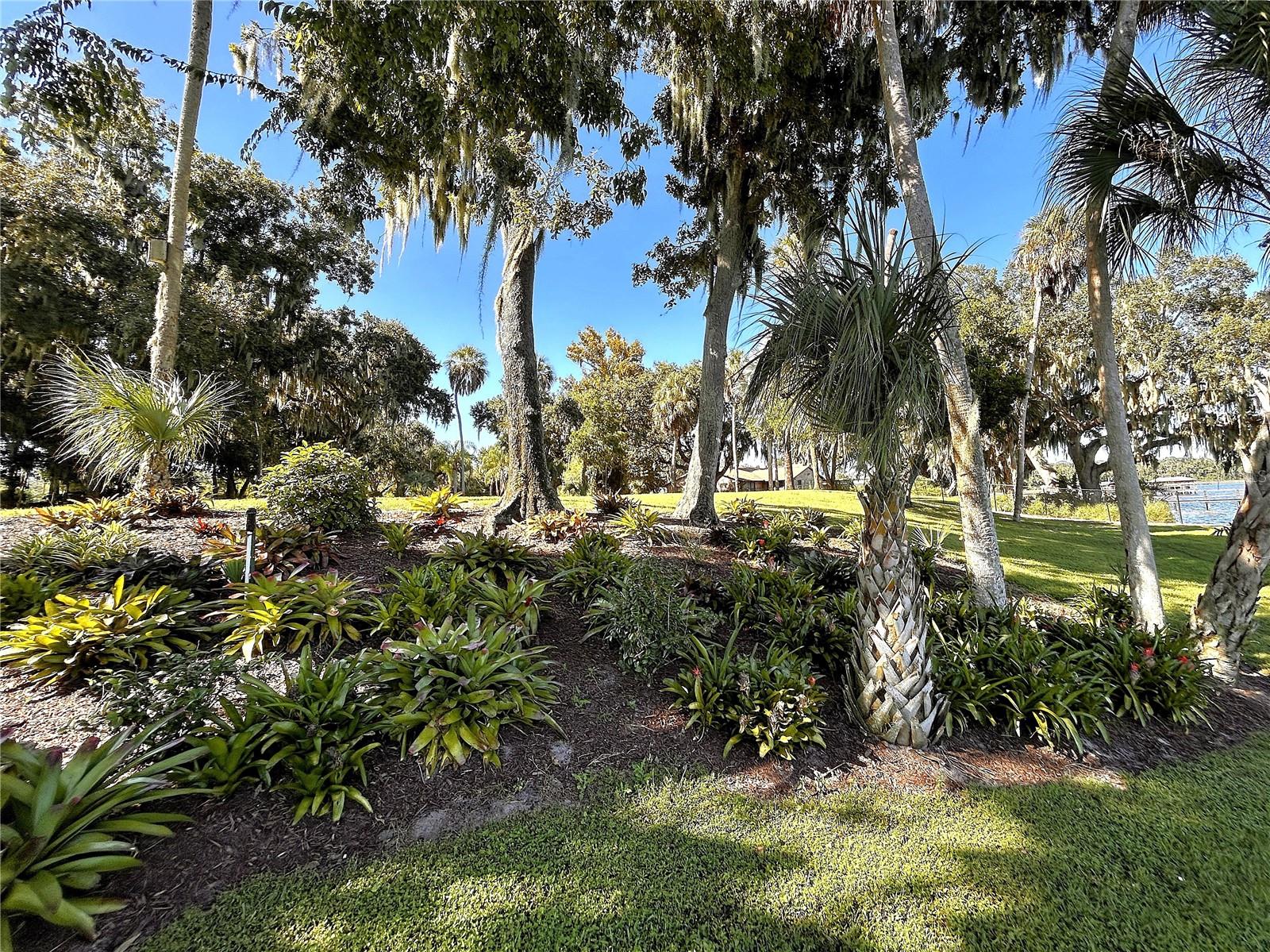 WALK/WATER LAKE ESTATES PH 3 UN 4 - Residential