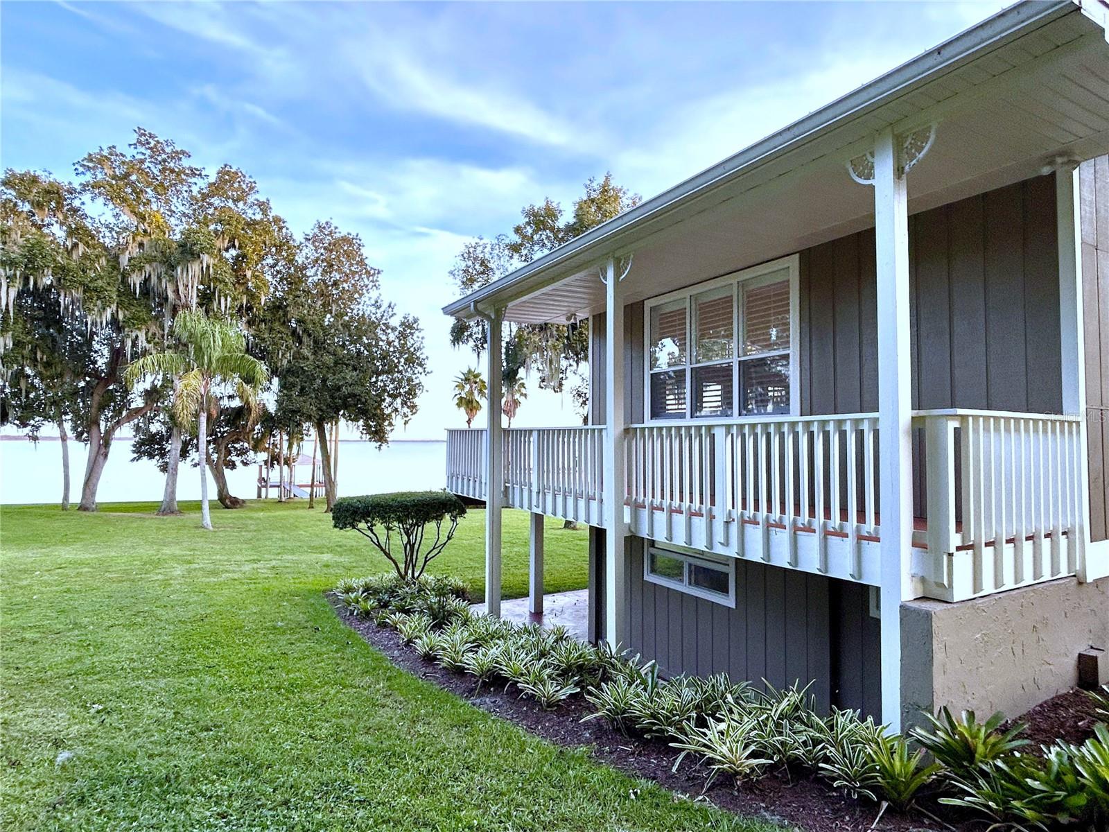 WALK/WATER LAKE ESTATES PH 3 UN 4 - Residential