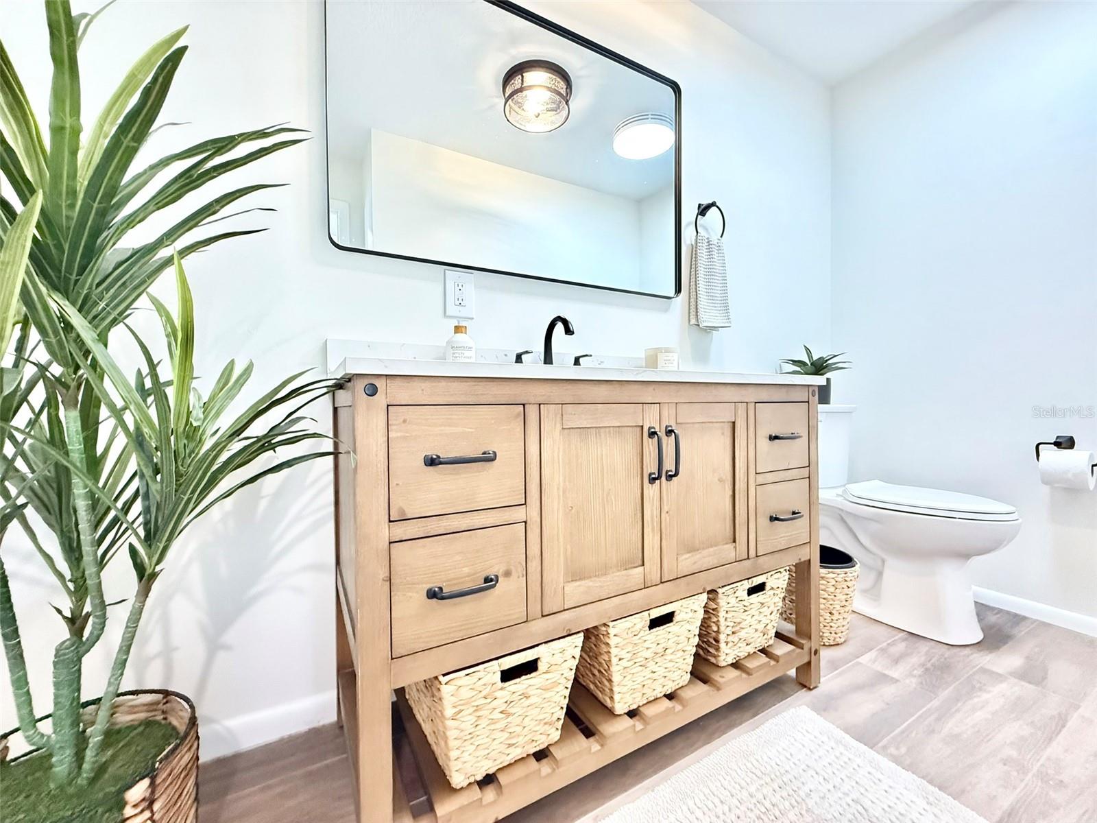 WALK/WATER LAKE ESTATES PH 3 UN 4 - Residential