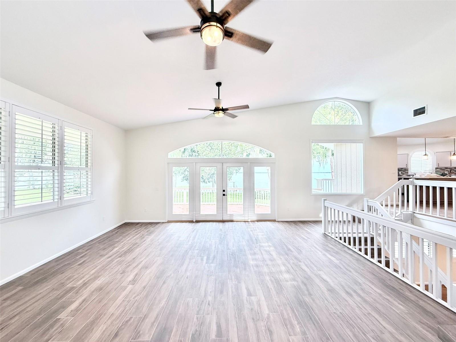 WALK/WATER LAKE ESTATES PH 3 UN 4 - Residential