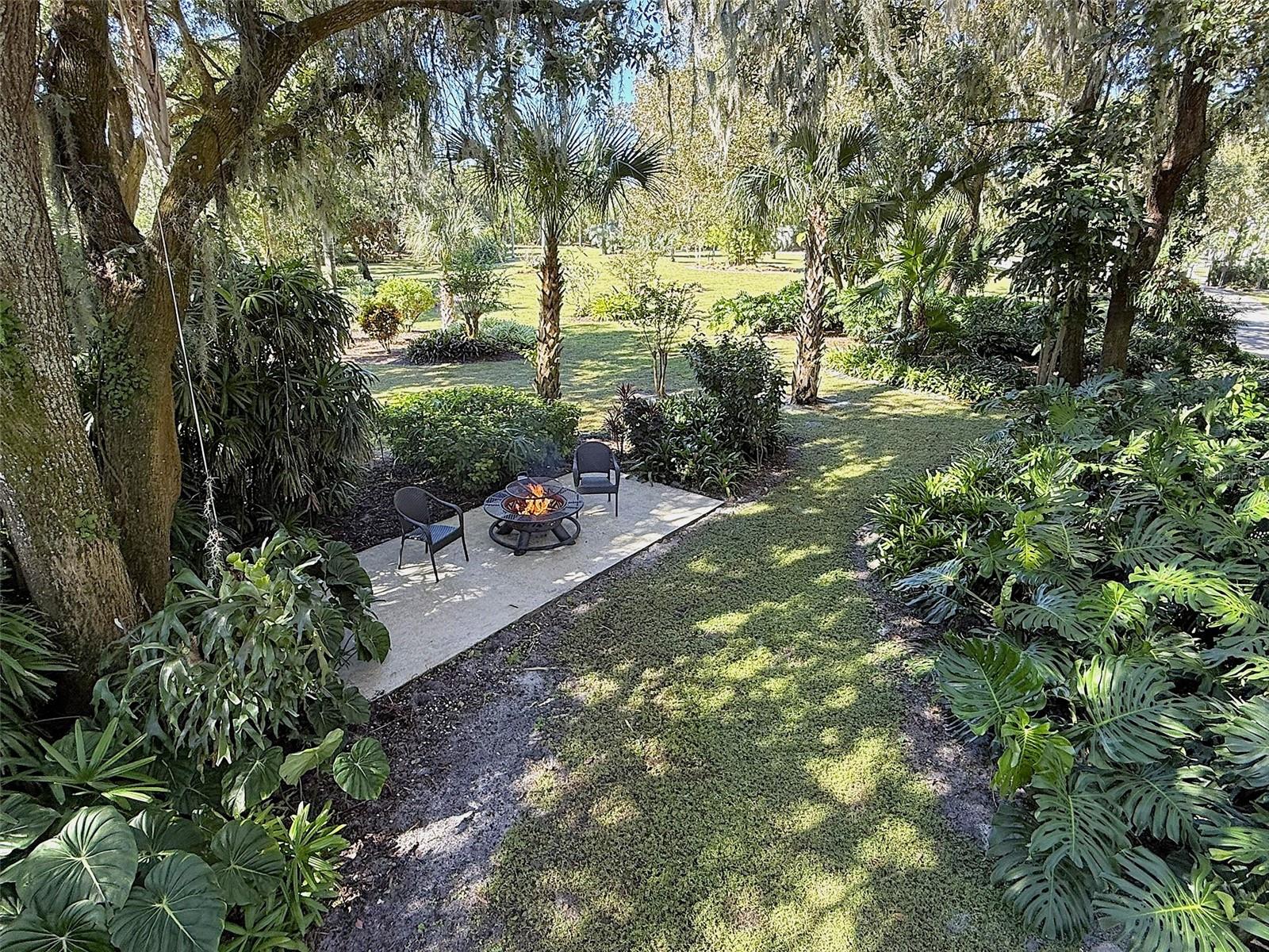 WALK/WATER LAKE ESTATES PH 3 UN 4 - Residential