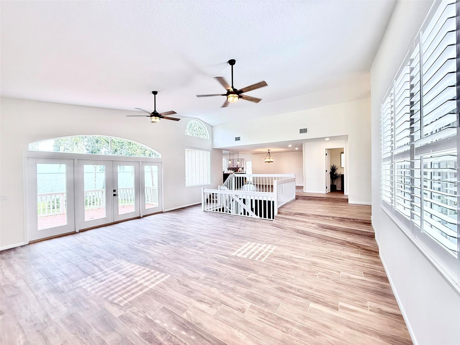 WALK/WATER LAKE ESTATES PH 3 UN 4 - Residential