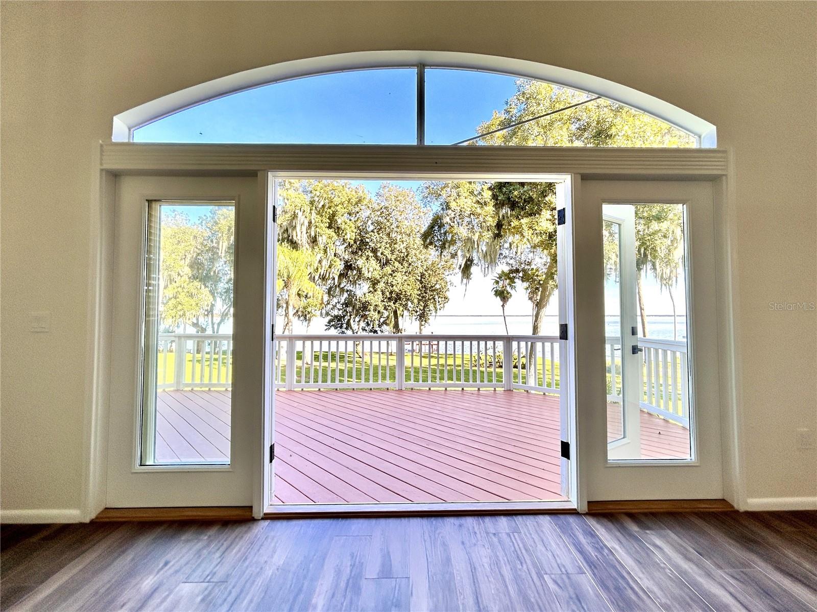 WALK/WATER LAKE ESTATES PH 3 UN 4 - Residential