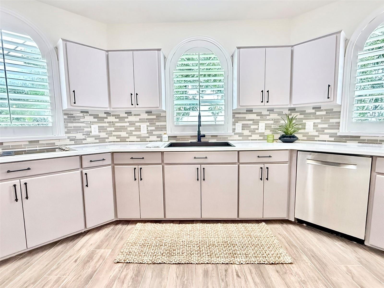 WALK/WATER LAKE ESTATES PH 3 UN 4 - Residential