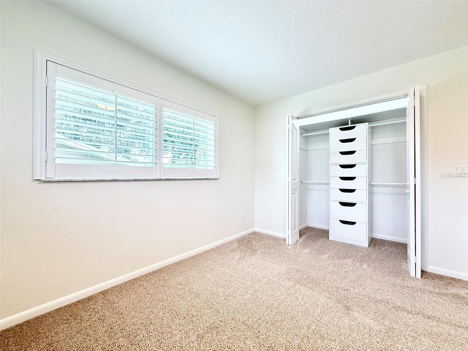 WALK/WATER LAKE ESTATES PH 3 UN 4 - Residential