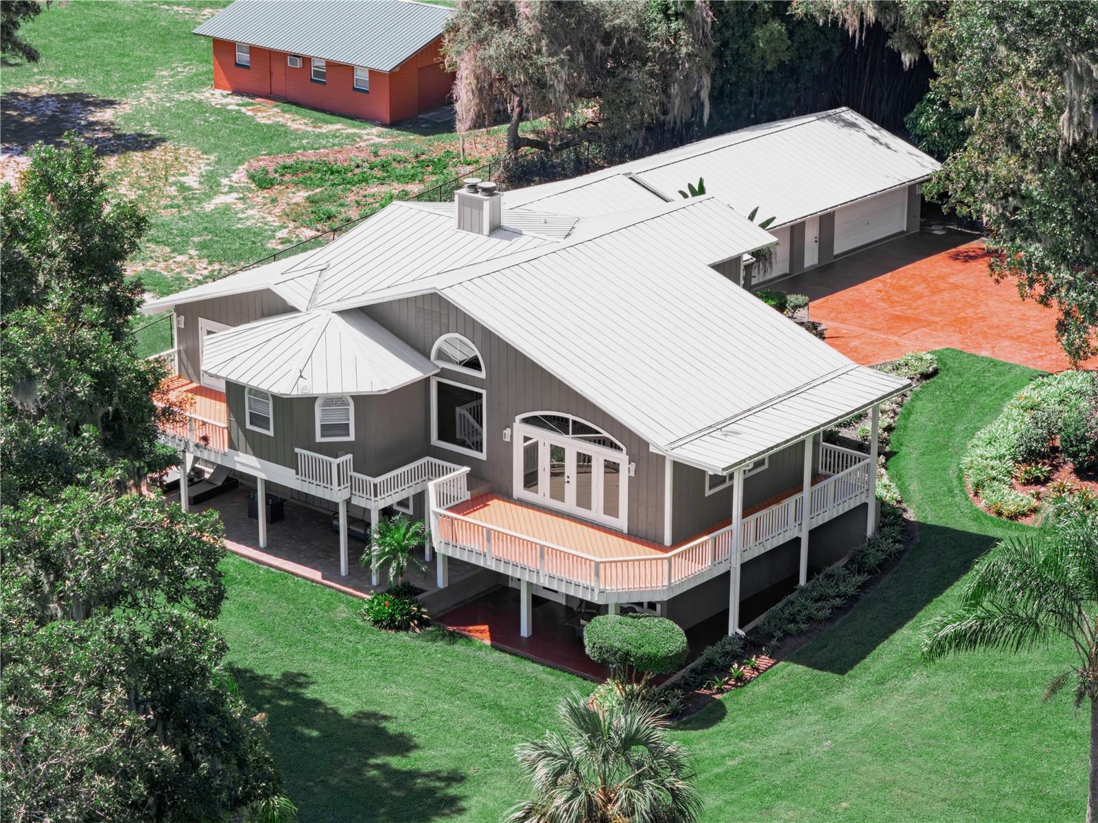 2612 LAKE FRONT DRIVE