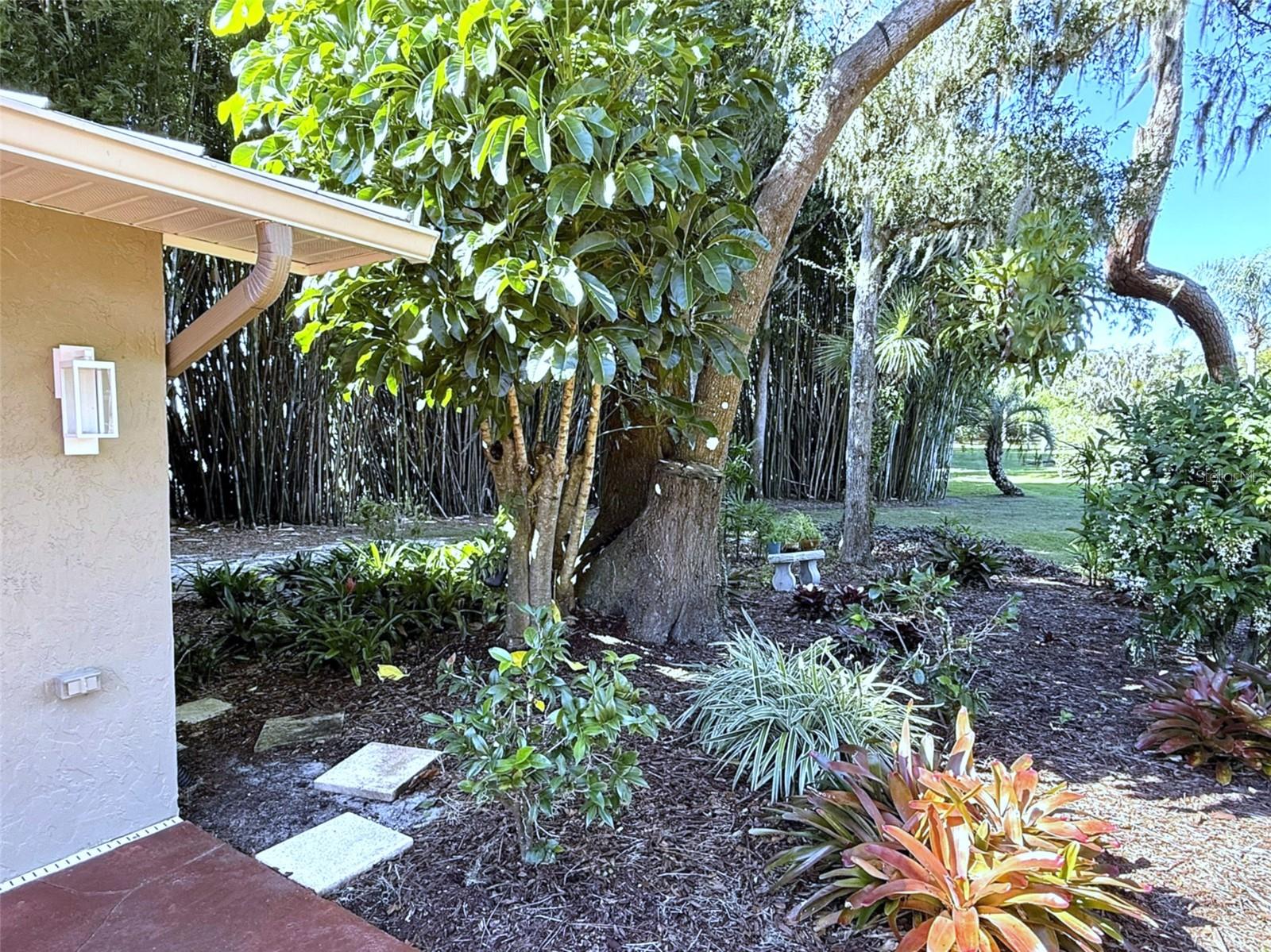 WALK/WATER LAKE ESTATES PH 3 UN 4 - Residential