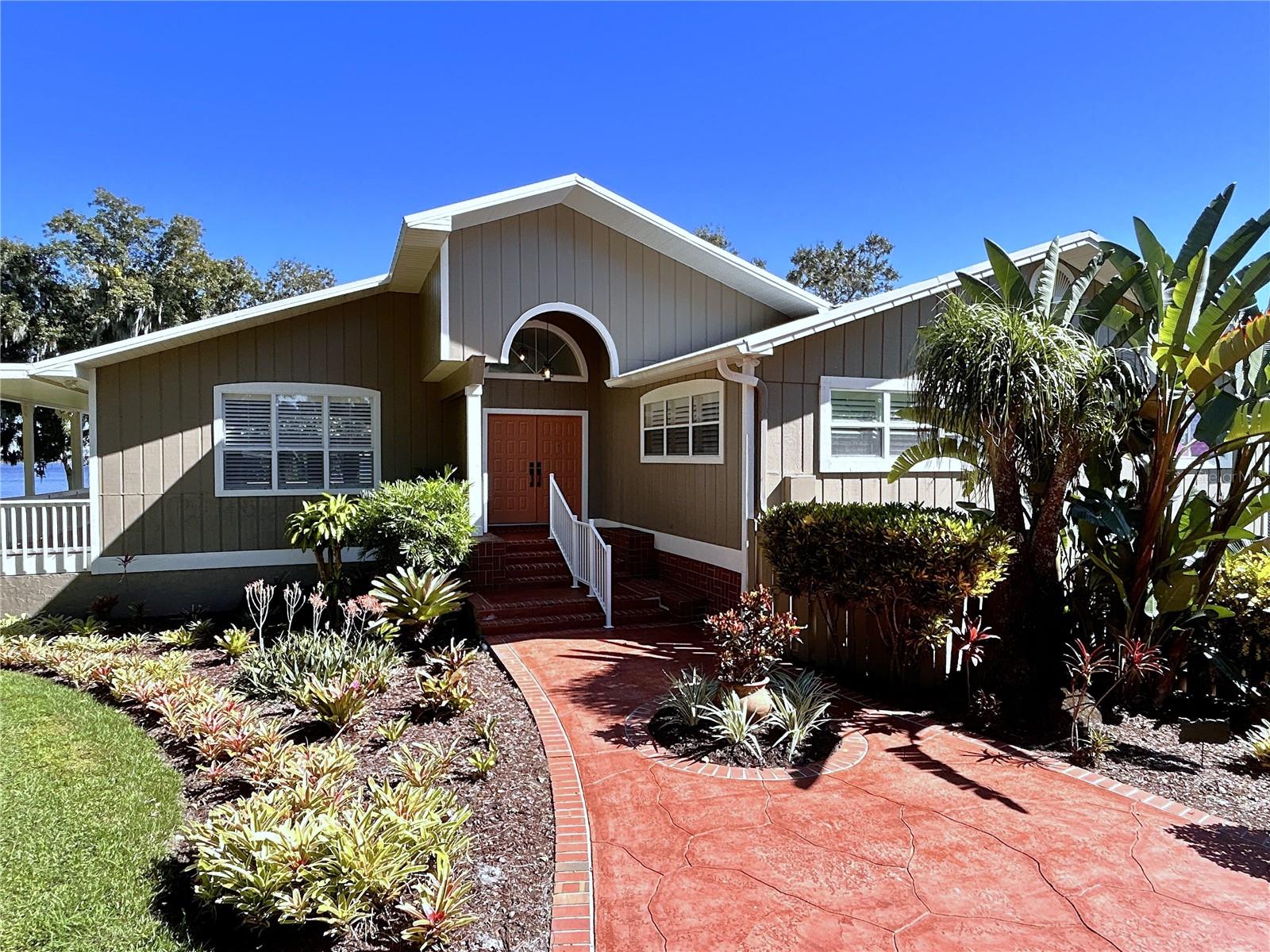 WALK/WATER LAKE ESTATES PH 3 UN 4 - Residential