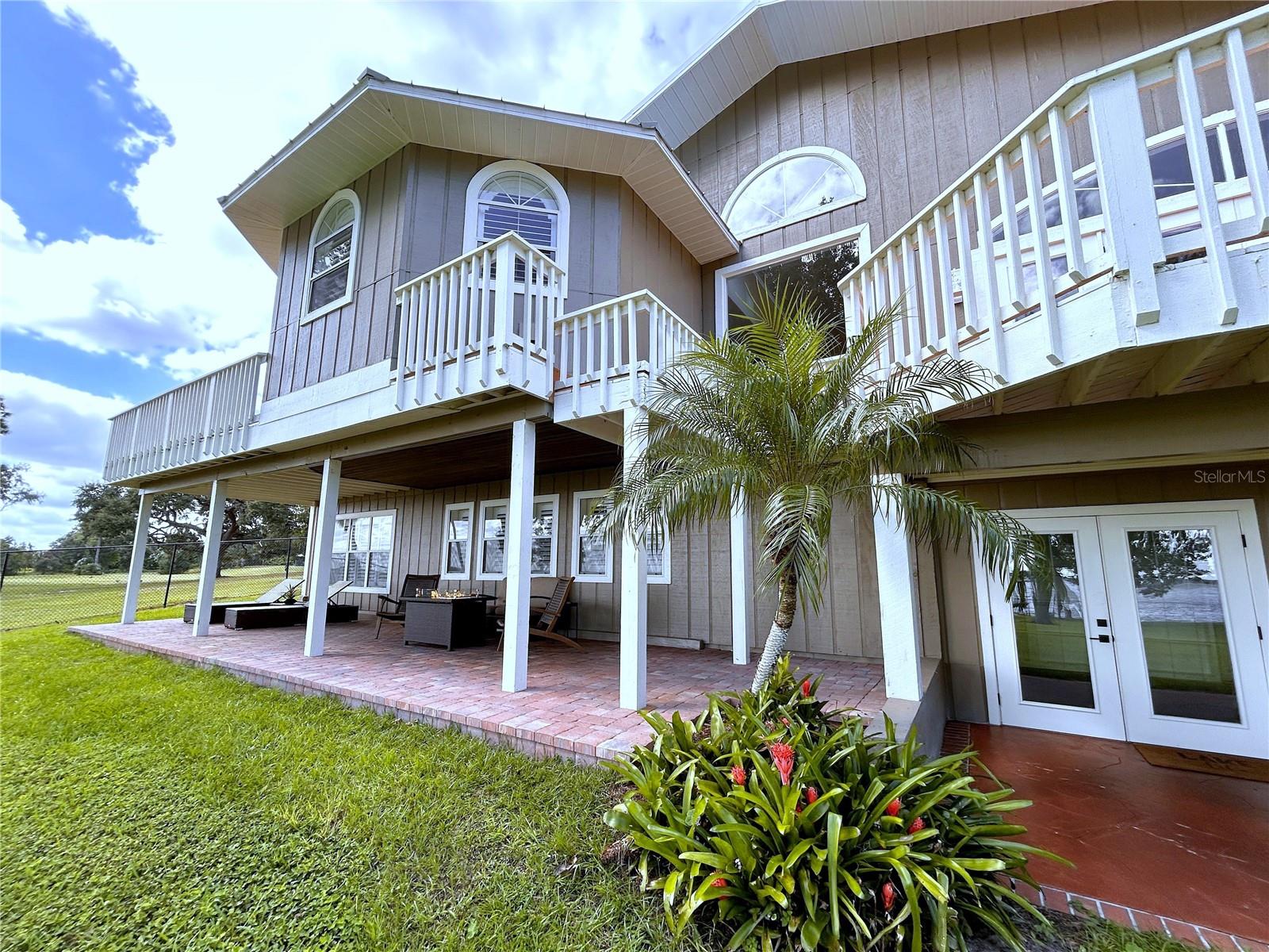 WALK/WATER LAKE ESTATES PH 3 UN 4 - Residential