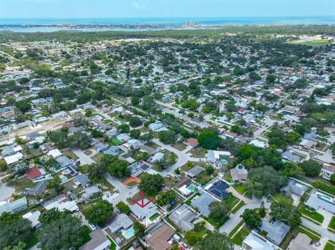 A home in SEMINOLE