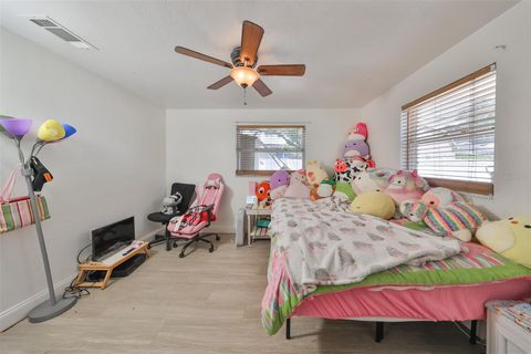 Single Family Residence in SEMINOLE FL 11815 88TH AVENUE 17.jpg